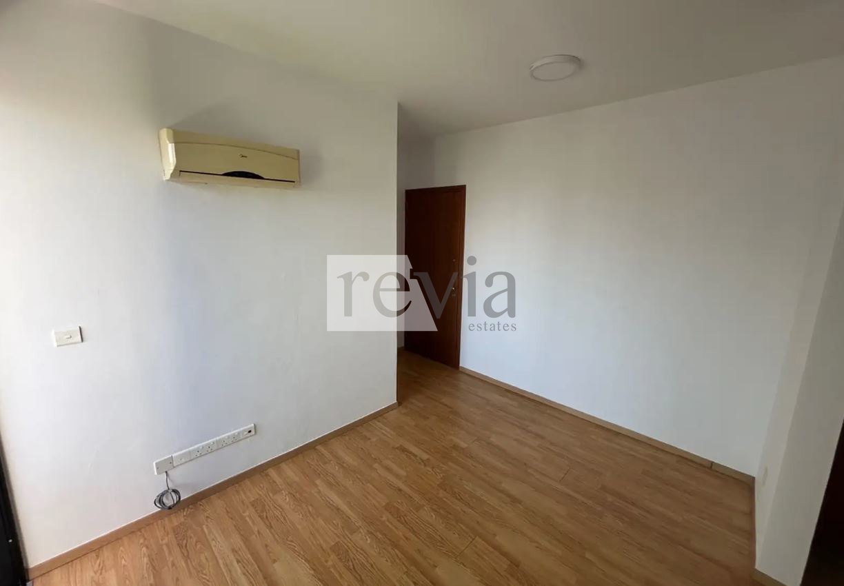 1653985 – Office For rent, Limassol City, 75 sq.m., €1.600
