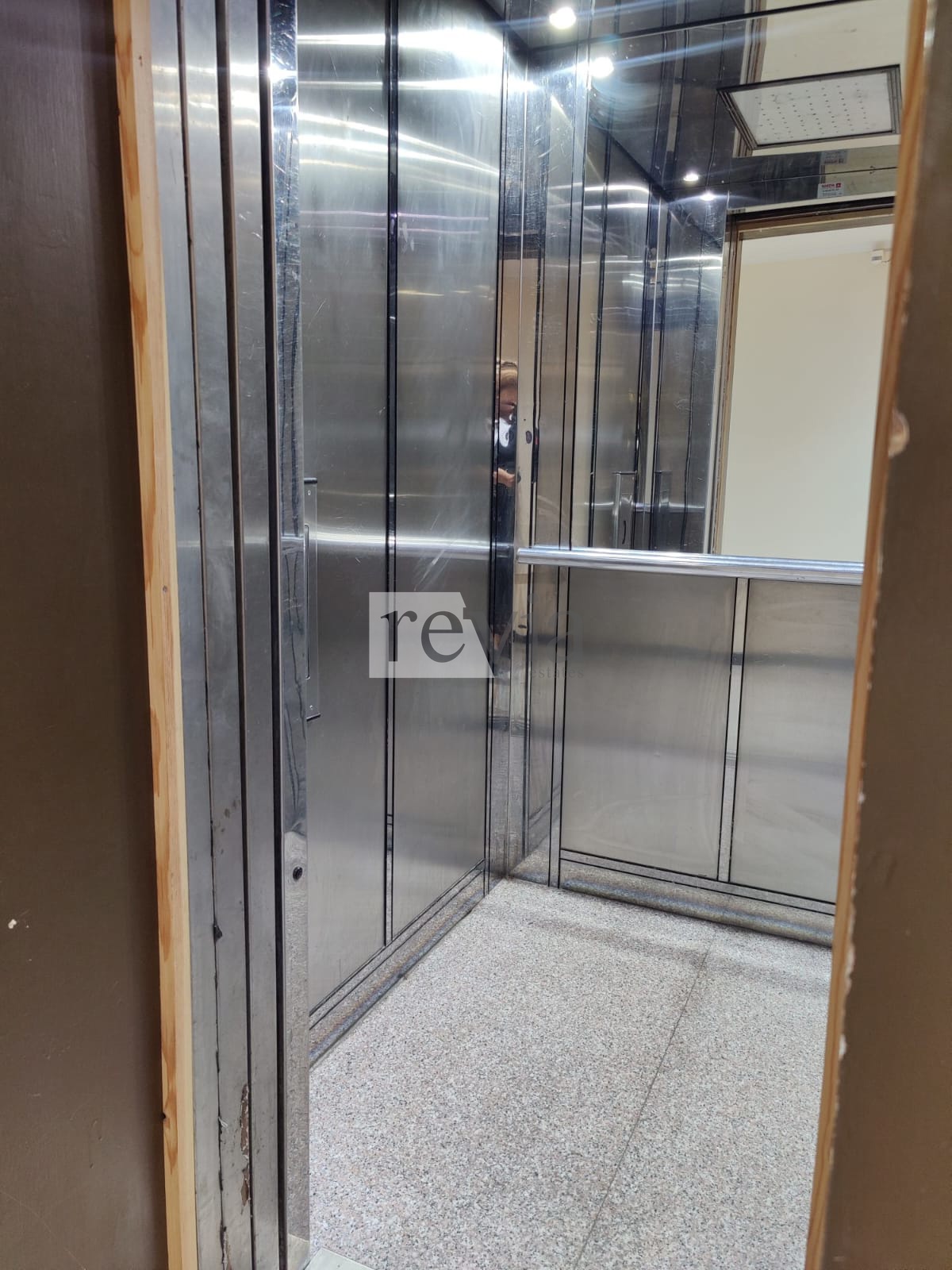 d2fb19fc6bb64e1ca41ec96b13f55be3