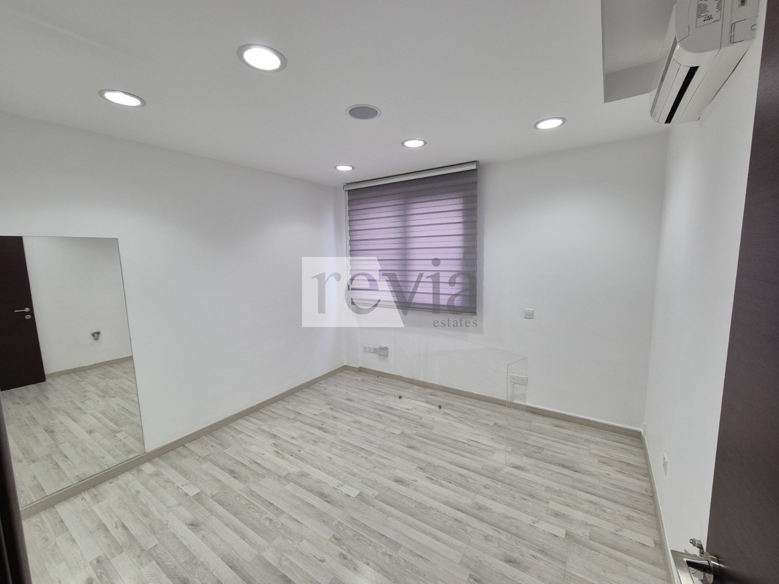 d48099f78ff24bae811519f225f41eea