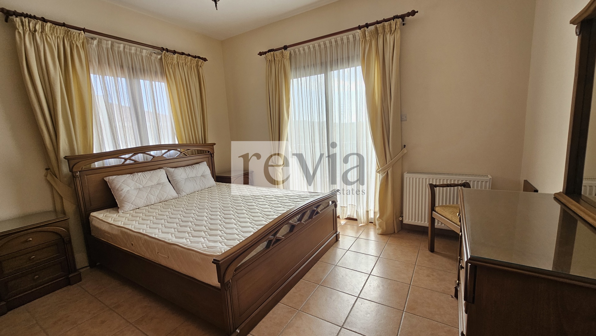 2051767 – Detached house For rent, Parekklisia, 300 sq.m., €3.100
