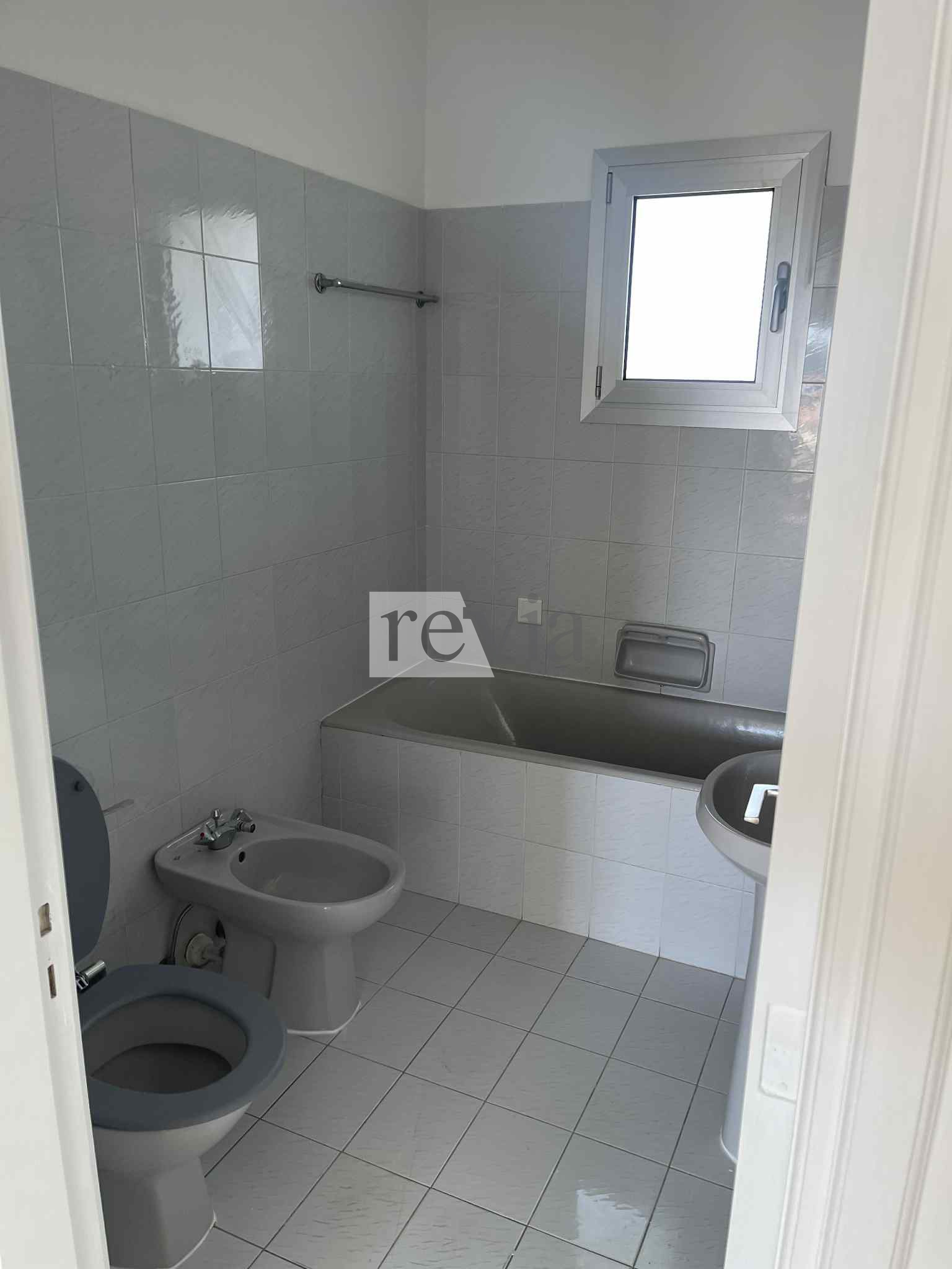 e40c7063b55543369a7bbcf1473c6535