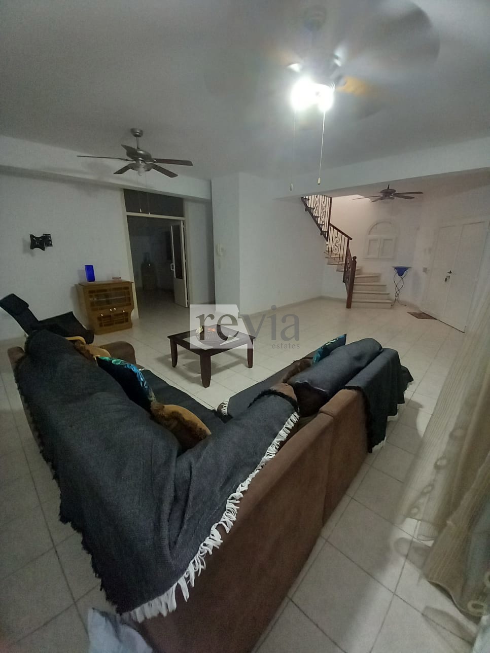 e587c746b956449795f293219d0dc52a