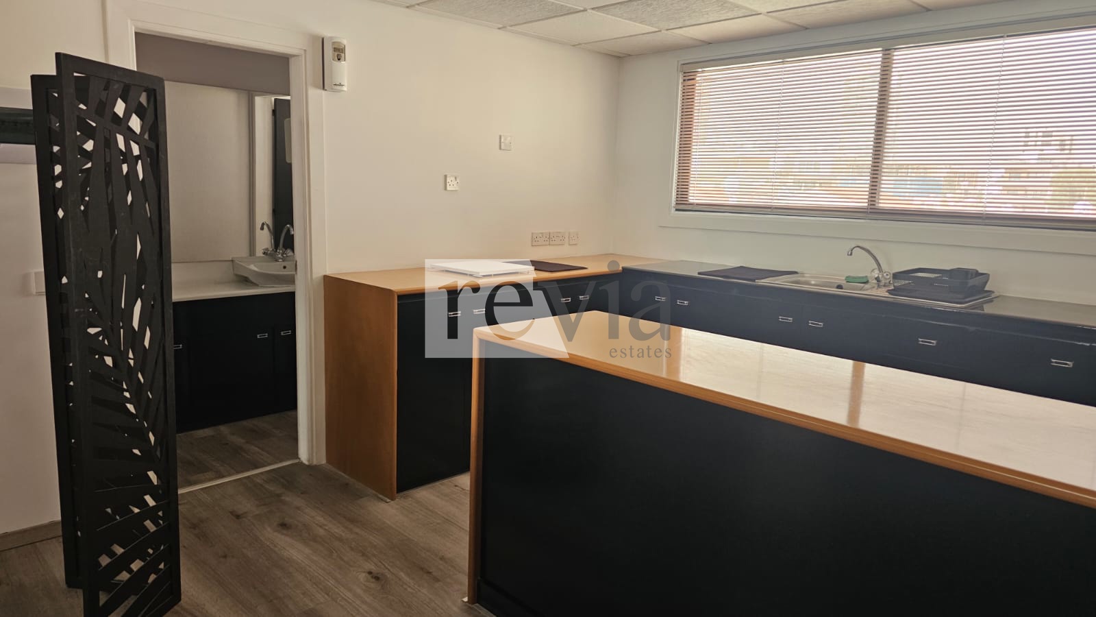 2103739 – Office For rent, Limassol City, 180 sq.m., €2.900