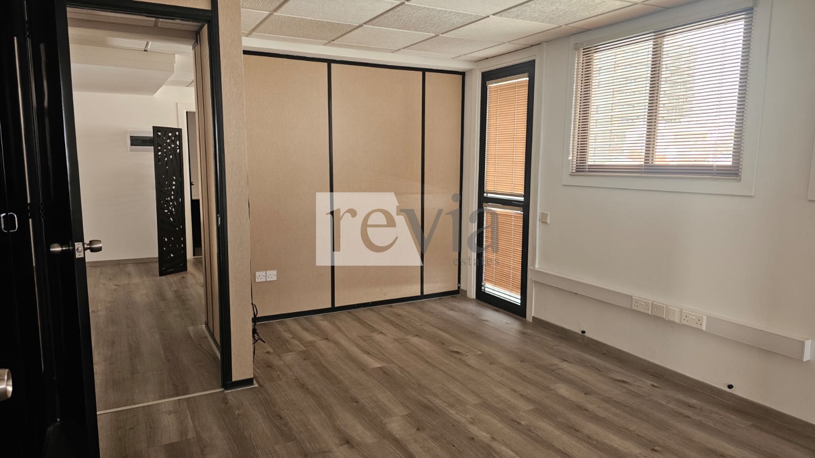 2103739 – Office For rent, Limassol City, 180 sq.m., €2.900