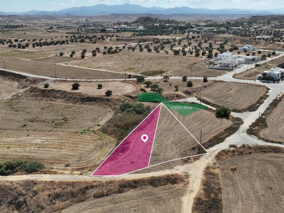 Share of Residential field in Tseri, Nicosia – id S41812