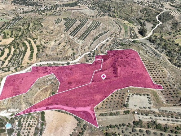 Two adjacent Agricultural Fields in Pera, Nicosia – id S30868