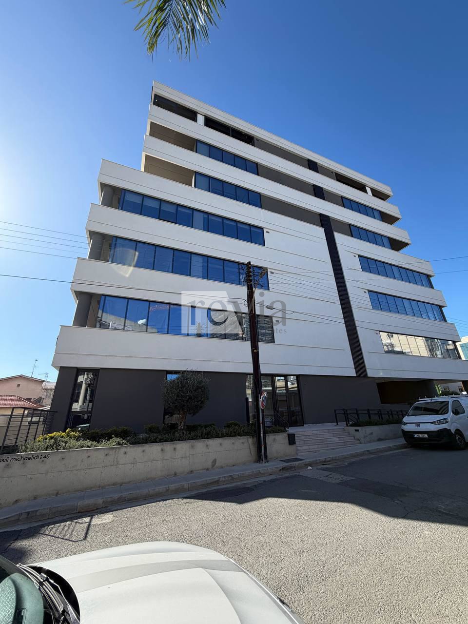 2f788130f3374dc5a2ff7d6581ae9598 2337028 – Office For rent, Limassol City, 100,55 sq.m., €5.900