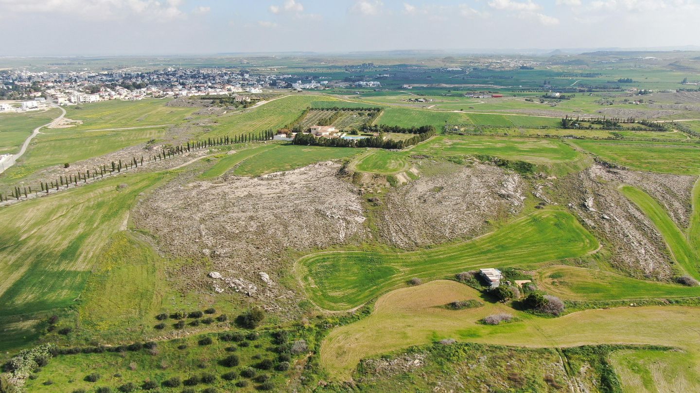 Share (25%) of a residential field, Geri – id S8086