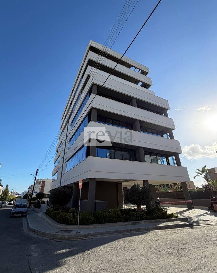 51aef7e5d7c647d582600b5a2b0ac256 2337028 – Office For rent, Limassol City, 100,55 sq.m., €5.900