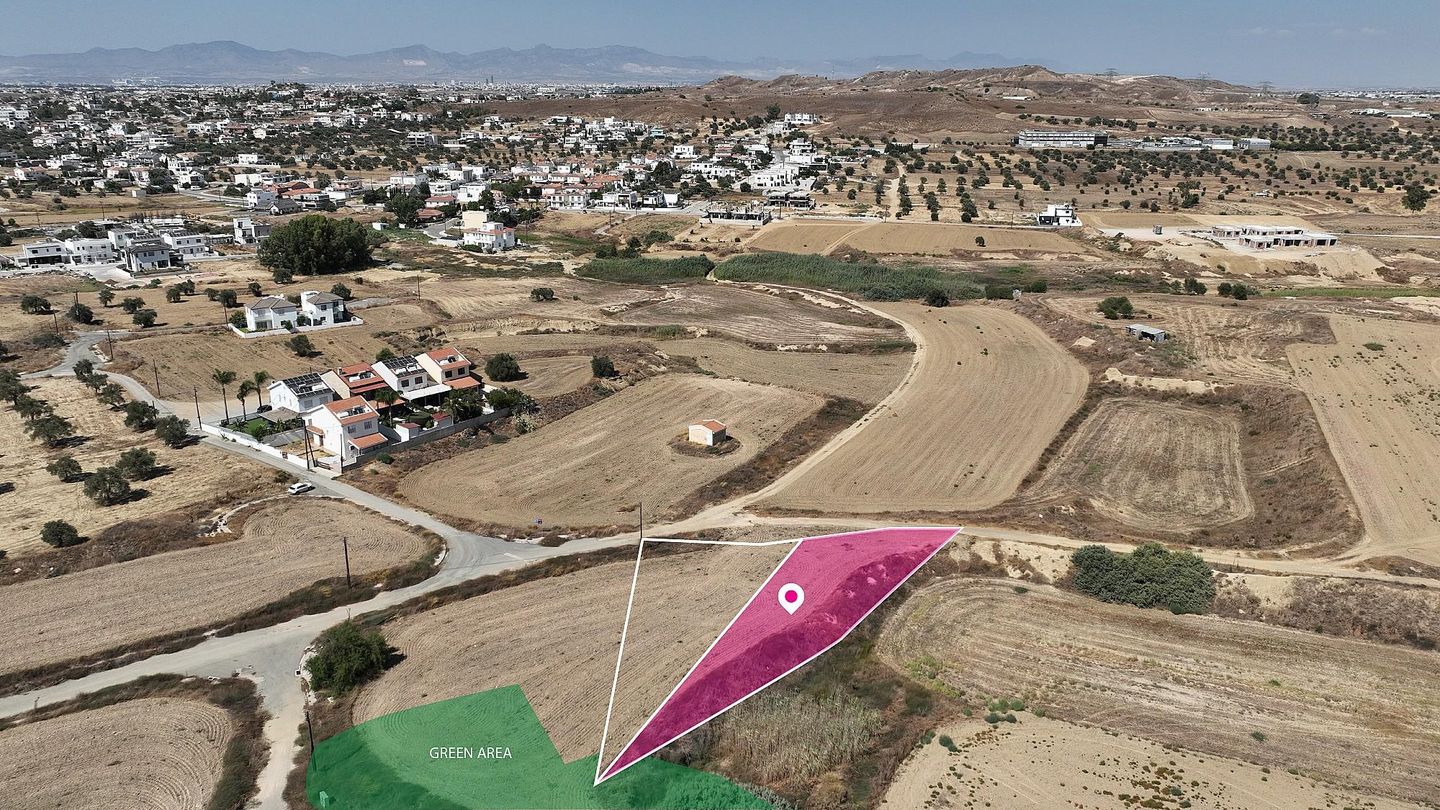 Share of Residential field in Tseri, Nicosia – id S41812