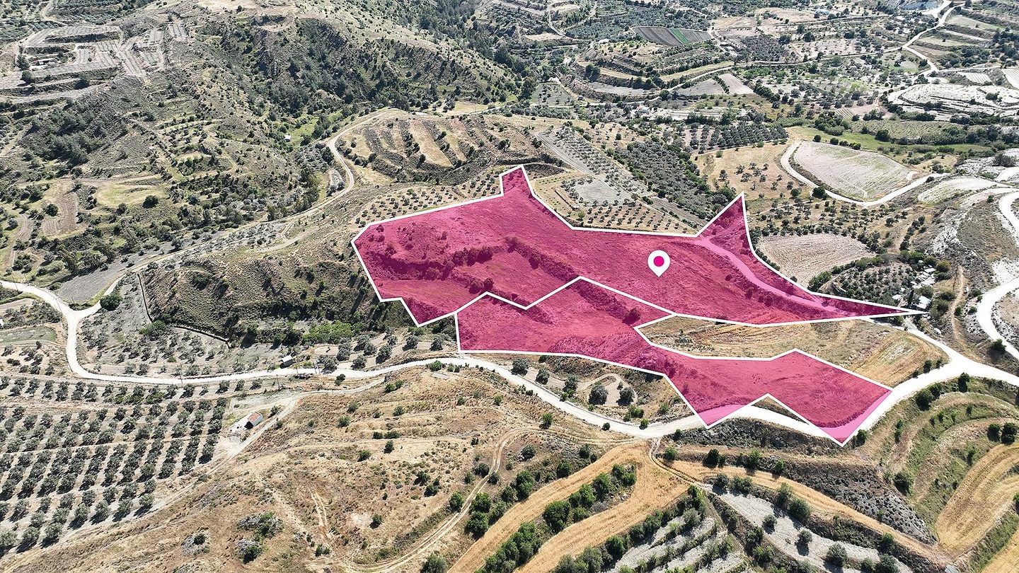 Two adjacent Agricultural Fields in Pera, Nicosia – id S30868