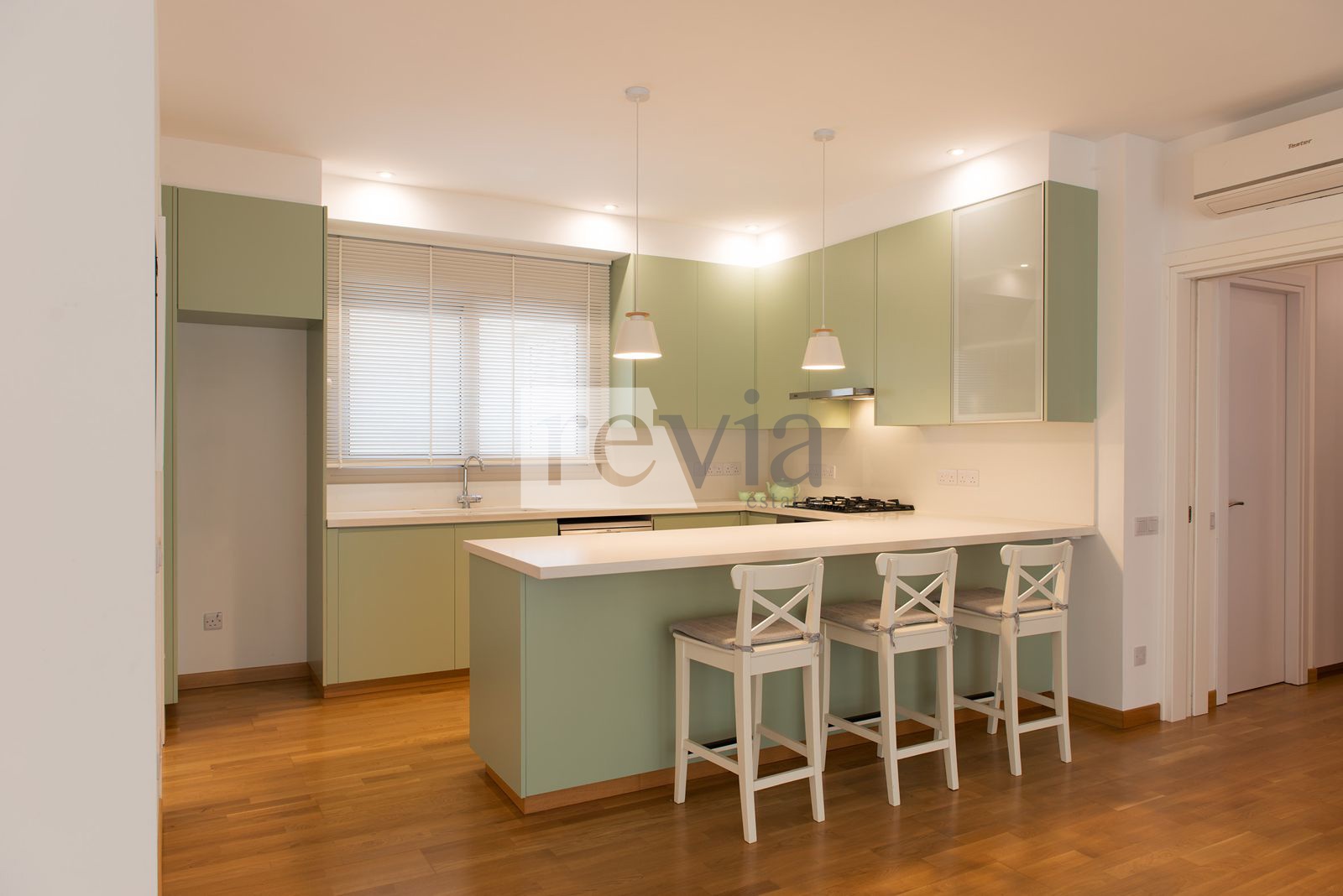 62e999f3a2794971947490b02334f42a 2388993 – Villa For sale, Limassol City, 225 sq.m., €1.150.000