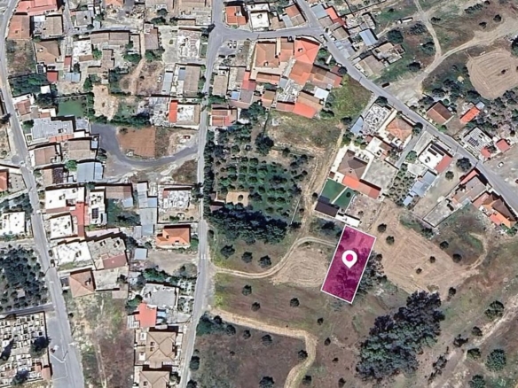 Residential field in Palaiometocho, Nicosia – id S44934