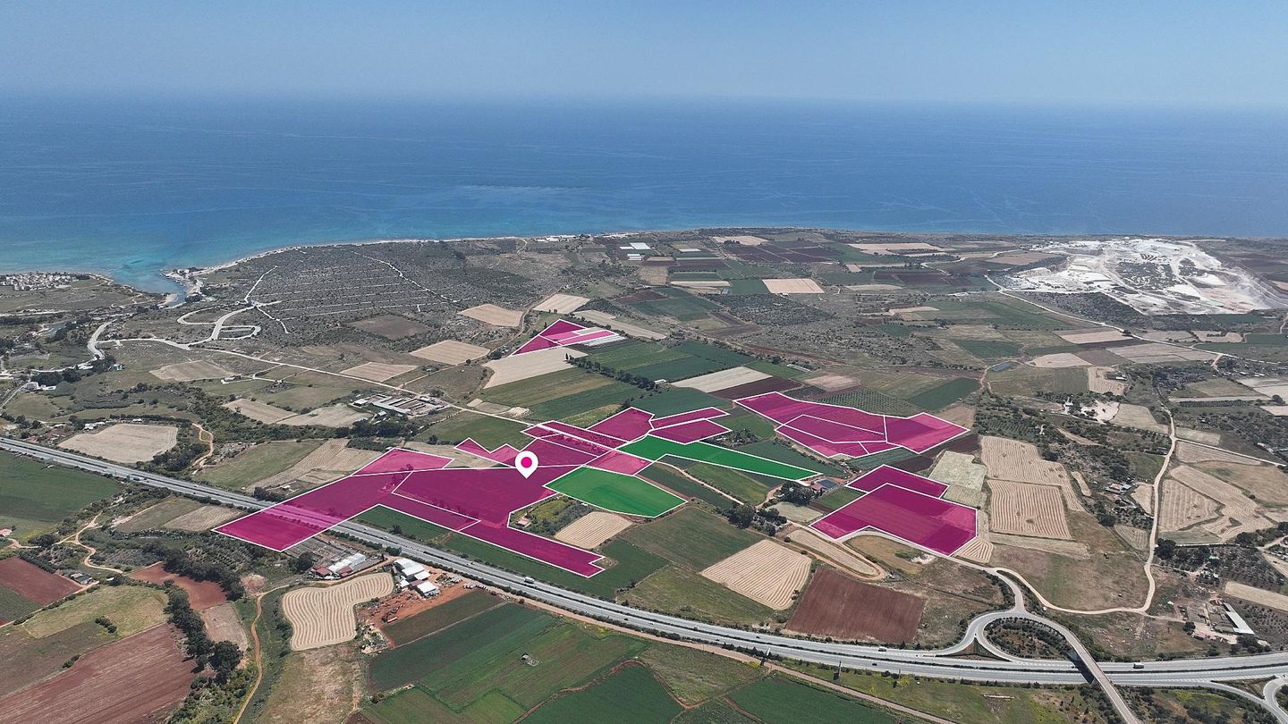 Development opportunity in 24 touristic fields located in Ammochostos, Liopetri – id S45337