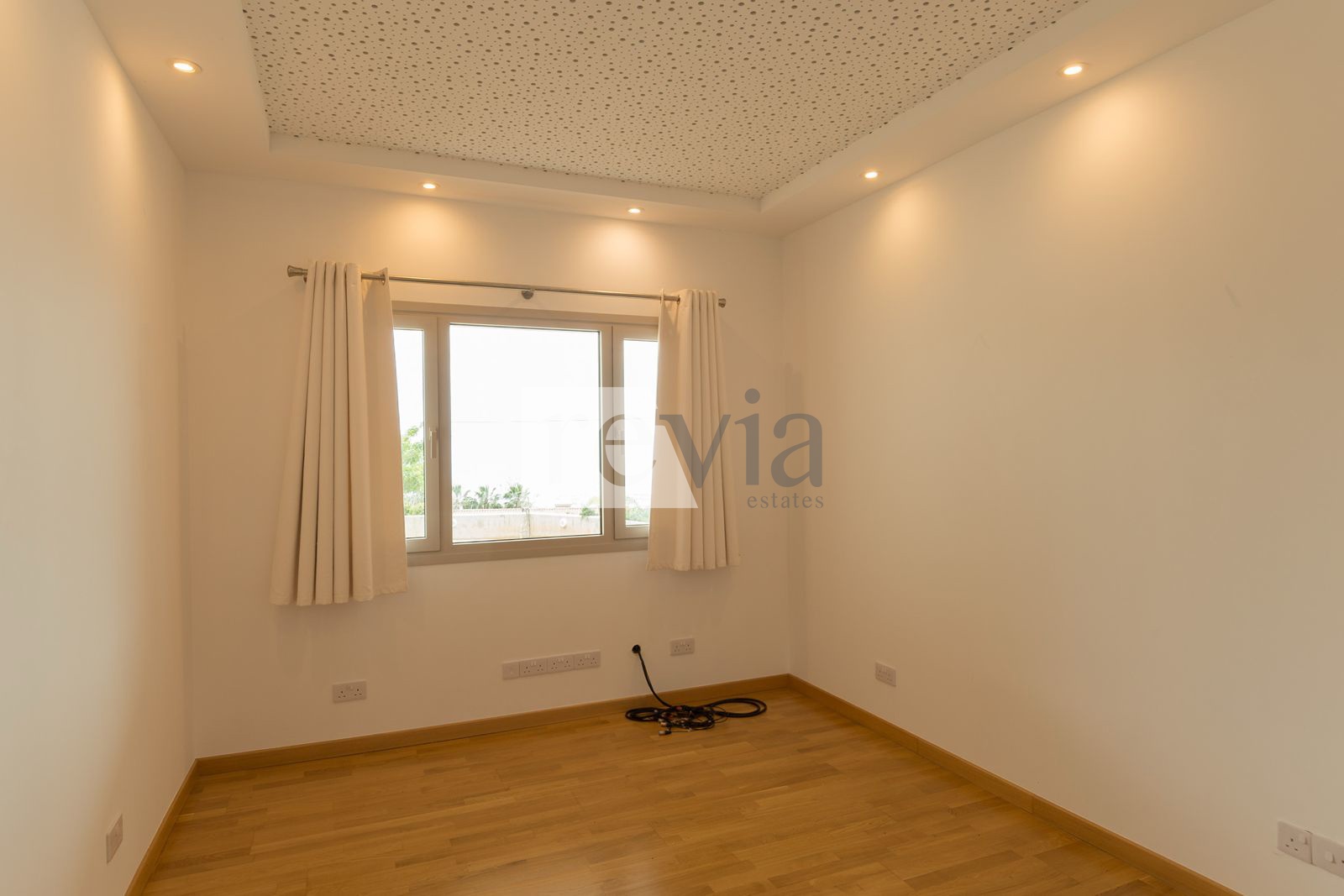 bfebf7768b3a42f5be1855644a6619bb 2388993 – Villa For sale, Limassol City, 225 sq.m., €1.150.000