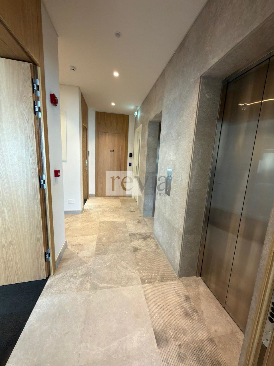 f613bcb3f0154d338446ea4658b93706 2337028 – Office For rent, Limassol City, 100,55 sq.m., €5.900