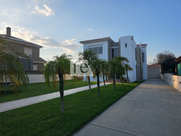 2449509 – Detached house For rent, Kato Polemidia, 281 sq.m., €2.400