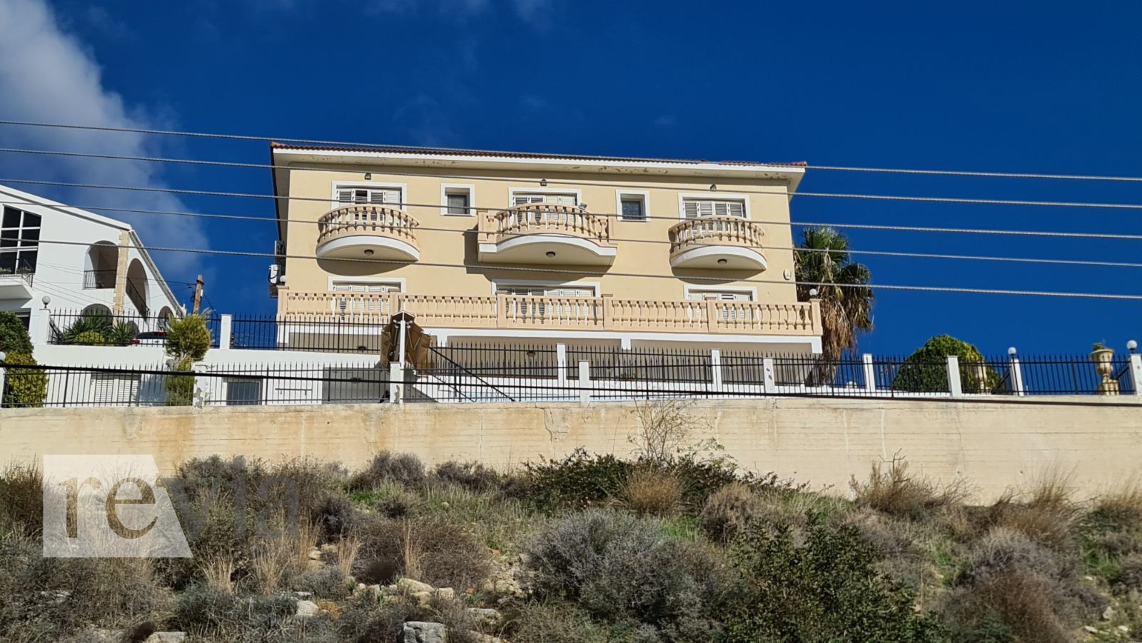 1f1fdf622d42447e866b7f355187f918 1333031 – Villa For sale, Limassol City, 350 sq.m., €850.000