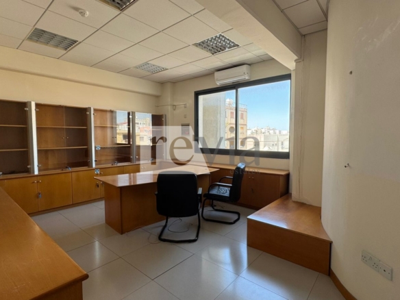 1604489 – Office For rent, Limassol City, 200 sq.m., €4.000
