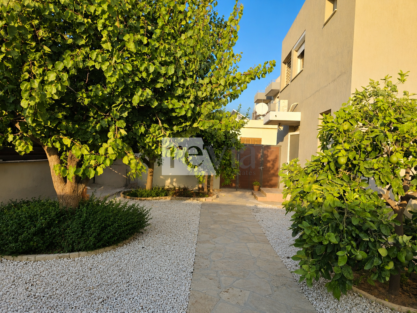 4095285060654187ad84e51682c17334 2449509 – Detached house For rent, Kato Polemidia, 281 sq.m., €2.400