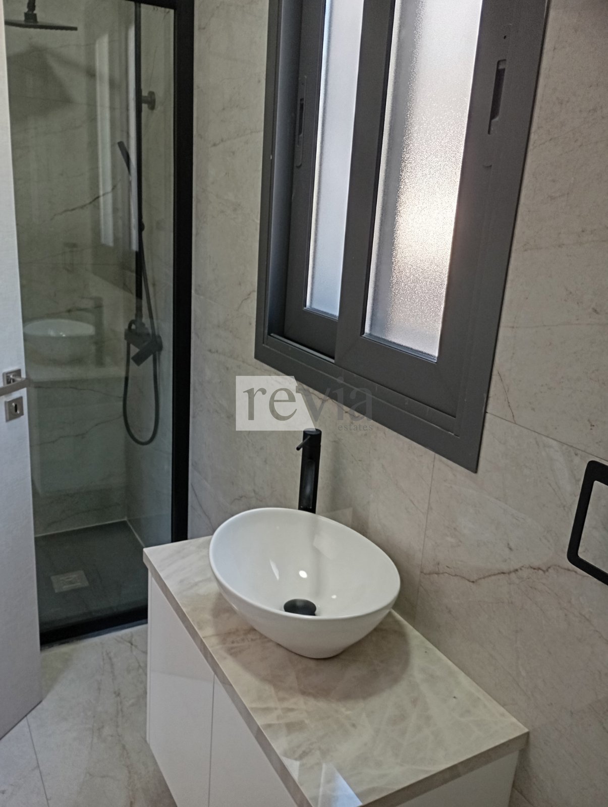 44d1a84a5a854e13a37b4c5d7985ed9a 2450690 – Apartment For rent, Limassol City, 125 sq.m., €1.900