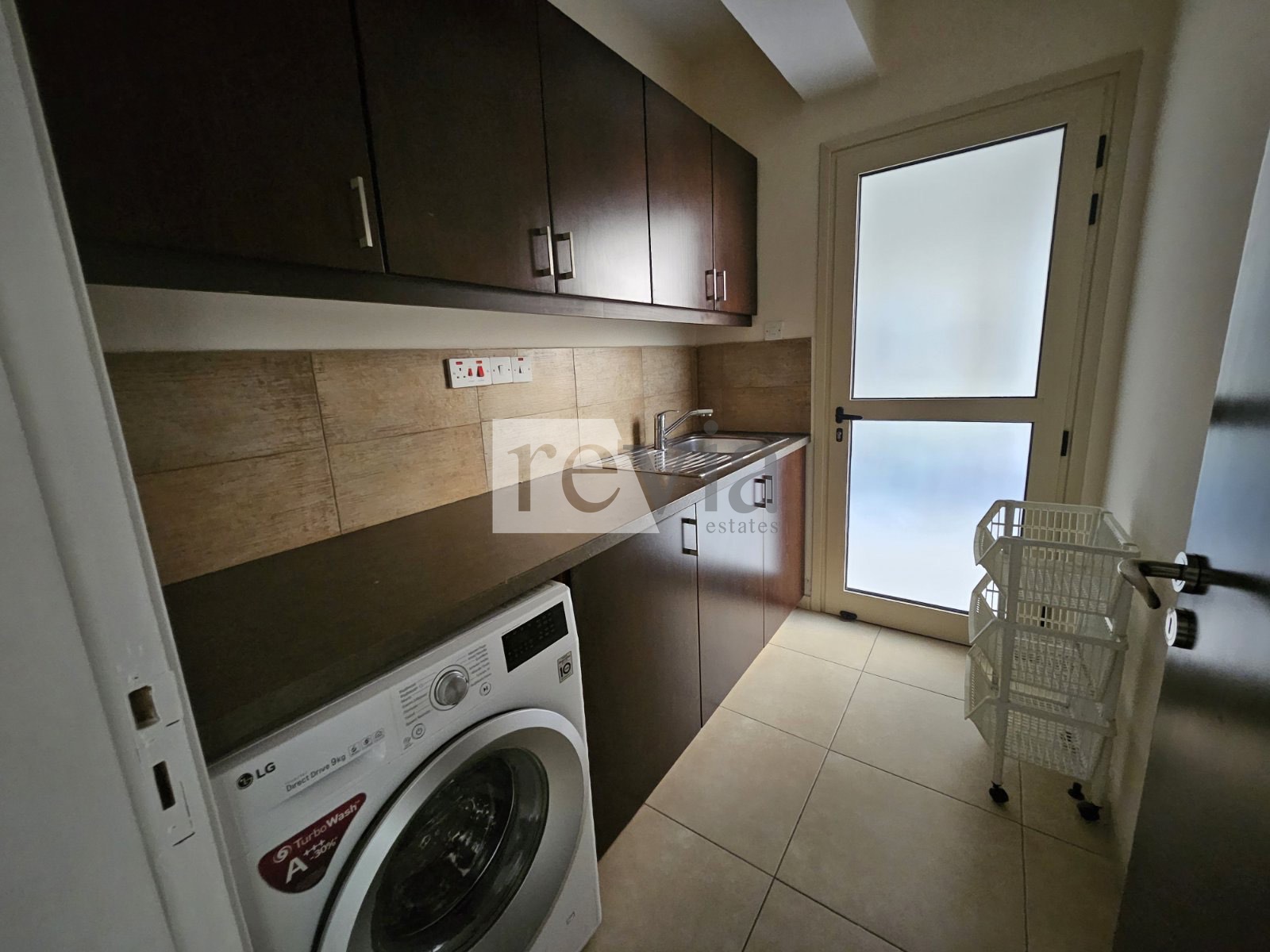 5b968ee1ac9245d3b5a2f8a0f1c3545e 2466729 – Semi-detached For rent, Ypsonas, 192 sq.m., €2.000