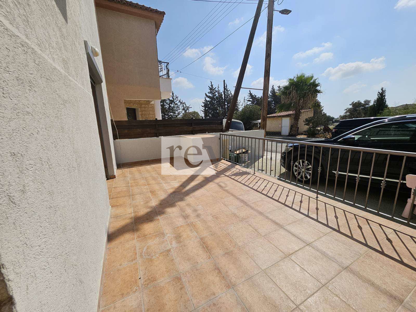 7ebf8cab76df4f308a05bcee2aeaec95 2466729 – Semi-detached For rent, Ypsonas, 192 sq.m., €2.000