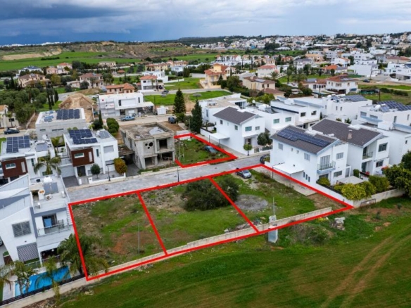 Residential land in Latsia, Nicosia – id R9664