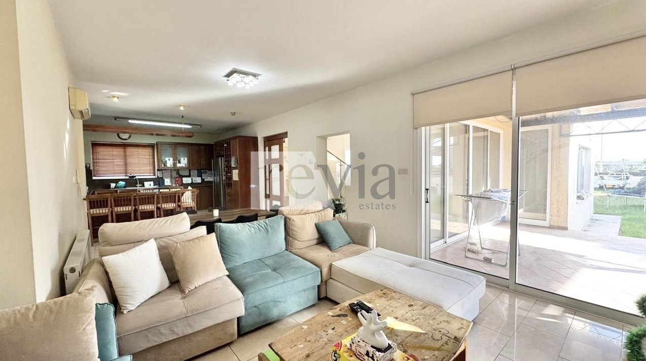 a4fc8a8bf1154cb691e008dd57735685 2449509 – Detached house For rent, Kato Polemidia, 281 sq.m., €2.400