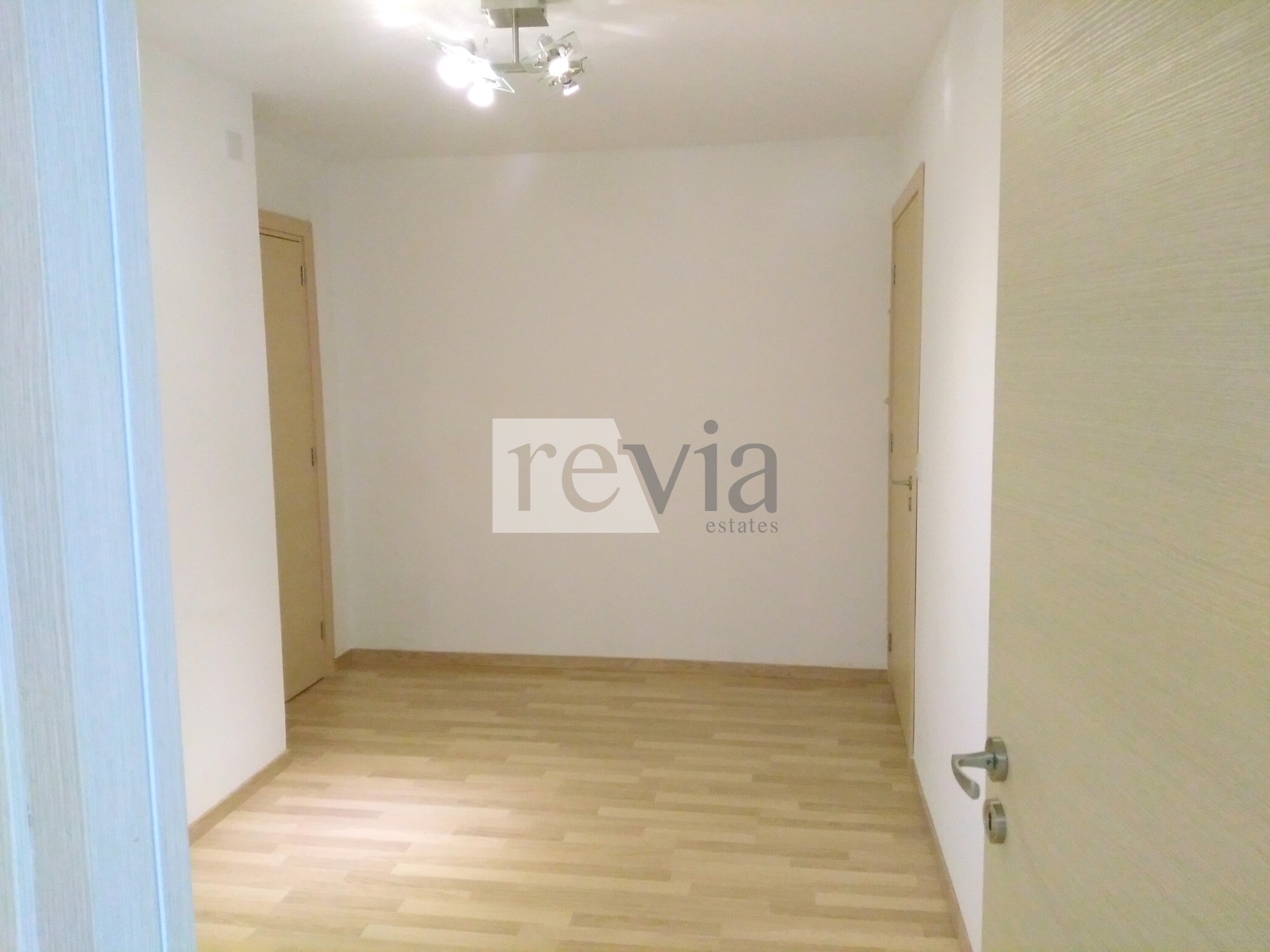 2406629 – Office For rent, Mesa Geitonia, 100 sq.m., €1.800