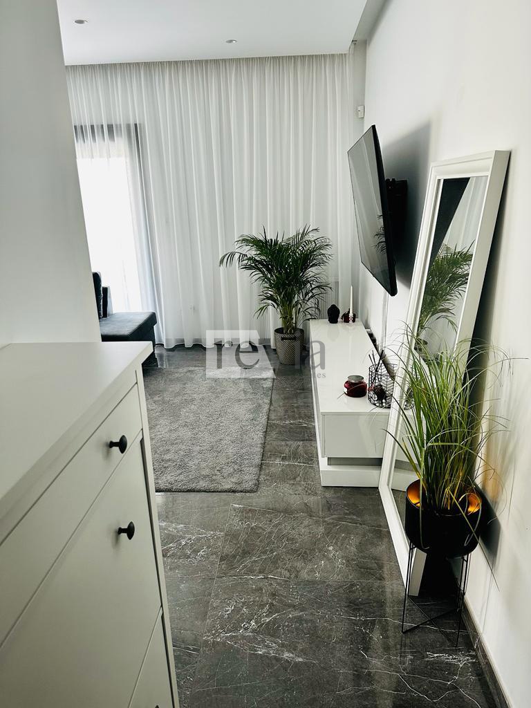 e161b5a97f5c49f4b9c21c31c613766e 2471564 – Apartment For rent, Limassol City, 110 sq.m., €4.200
