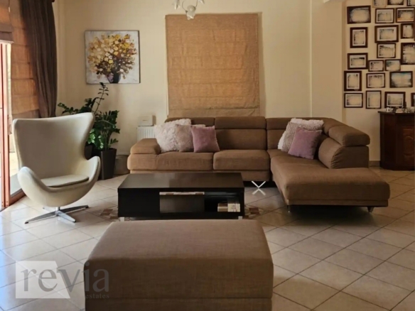 1127045 – Detached house For sale, Empa, 160 sq.m., €340.000
