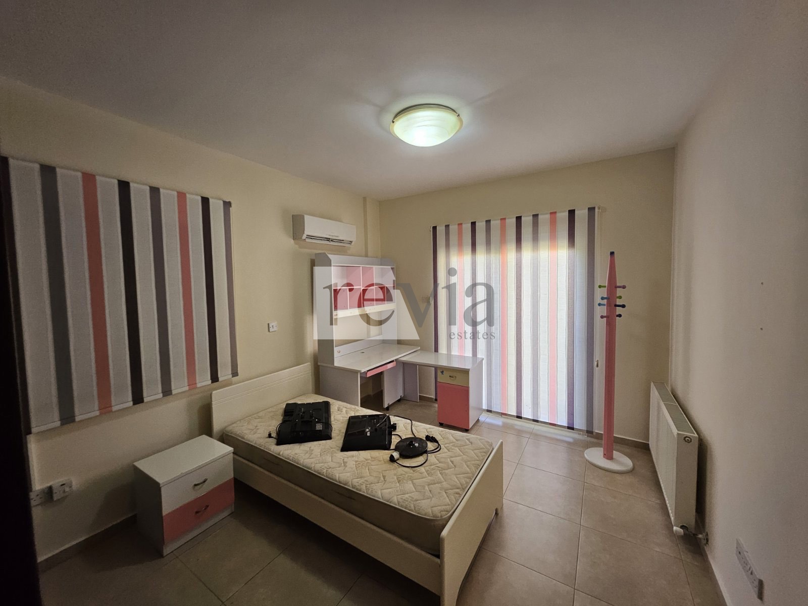 fb6524cdb3084afc97ffc008ab714c9d 2466729 – Semi-detached For rent, Ypsonas, 192 sq.m., €2.000