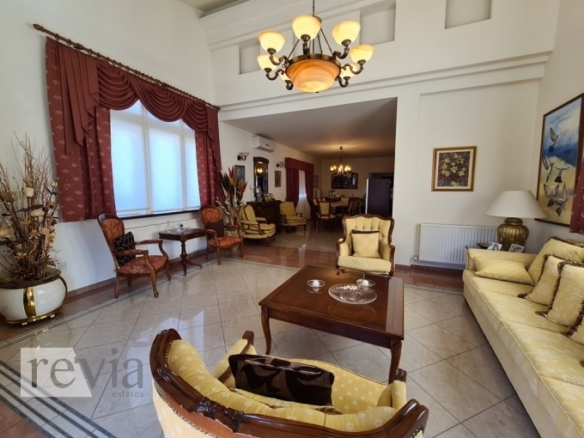 335249 – Villa For sale, Kato Polemidia, 256 sq.m., €790.000