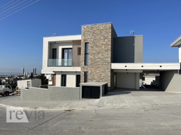 692839 – Villa For sale, Germasogeia, 423,80 sq.m., €1.600.000