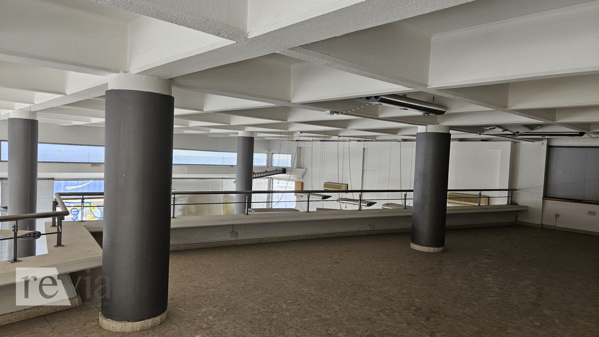 953335 – Shop For rent, Limassol City, 300 sq.m., €10.000