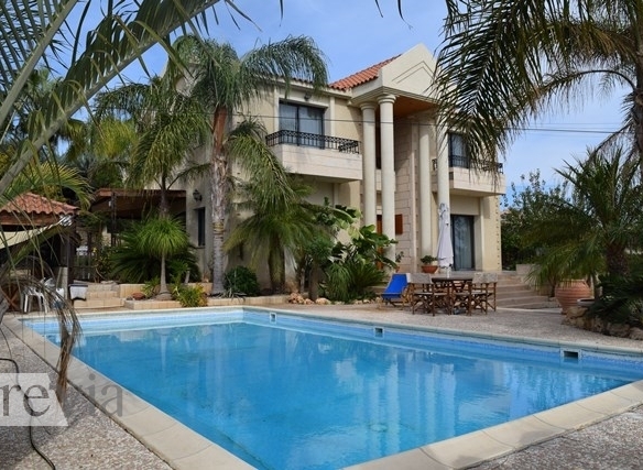 336720 – Villa For sale, Agios Athanasios, 248 sq.m., €1.500.000