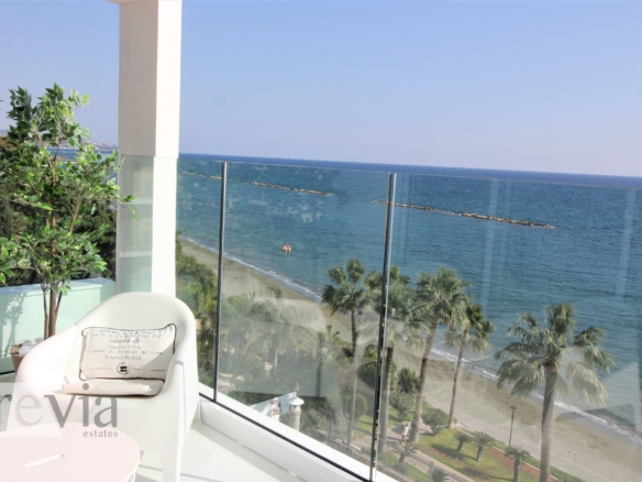 944621 – Apartment For rent, Agios Tychonas, 100 sq.m., €3.900