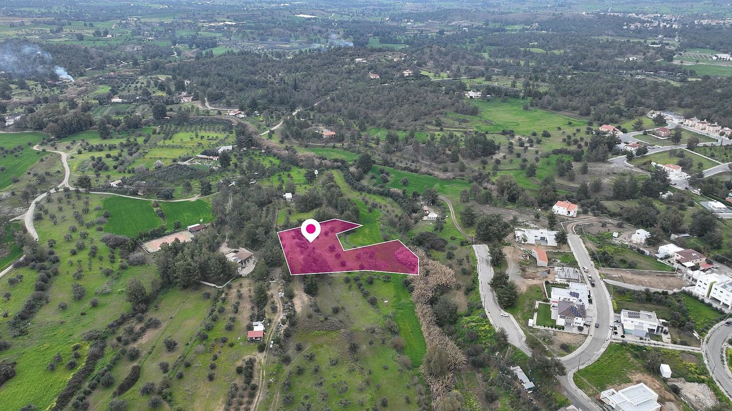 Residential field located in Lythrodontas, Nicosia – id S40047