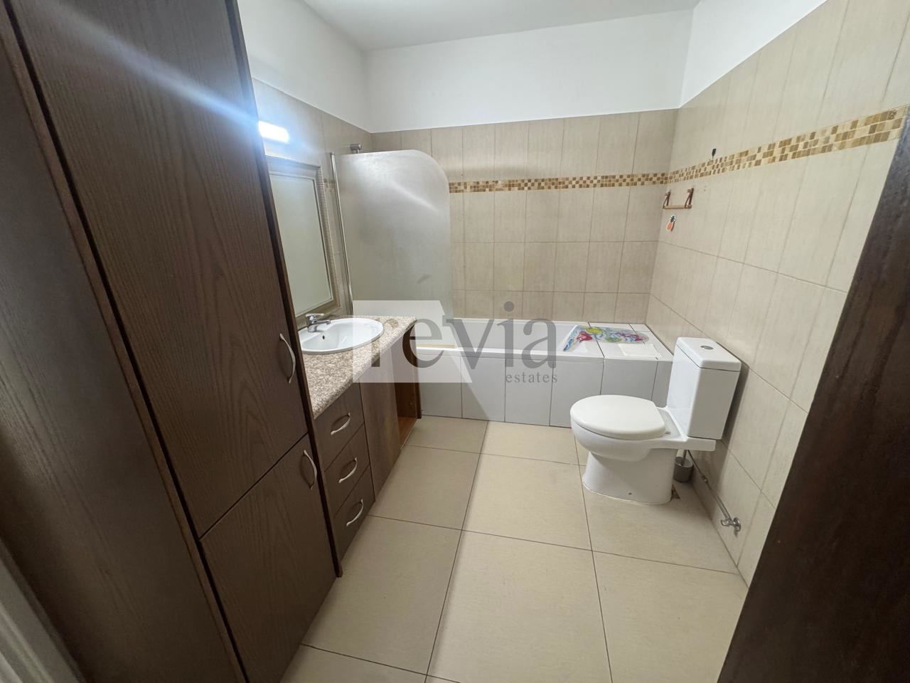 2f294b07144c4f9d9f8865ef06a6fbb8 2507744 – Apartment For sale, Limassol City, 87 sq.m., €240.000