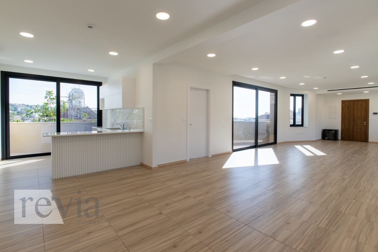 375bb840a83144b7ad2129e597f1a94e 1363463 – Commercial Office Building For rent, Germasogeia, 252 sq.m., €14.400
