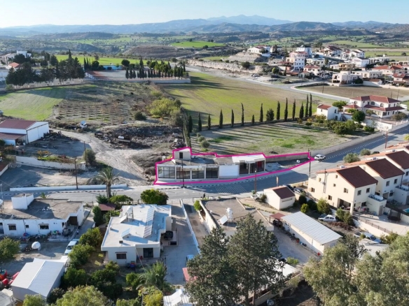 Building with two shops located in  Anafotida, Larnaca – id S1896