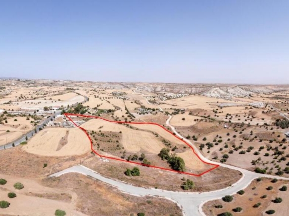 Shared residential field in Analiontas, Nicosia – id R5370