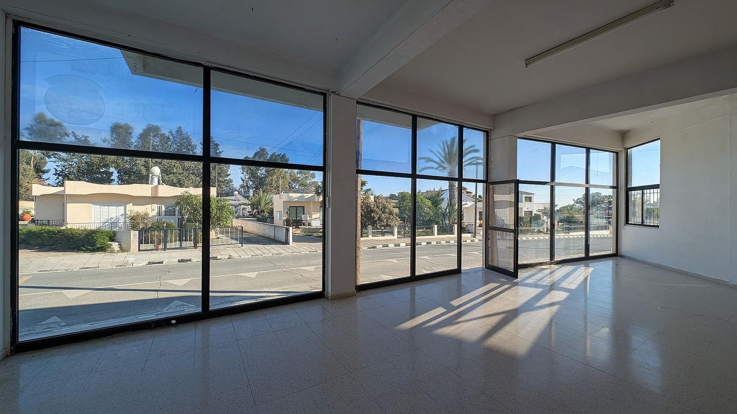 Building with two shops located in  Anafotida, Larnaca – id S1896