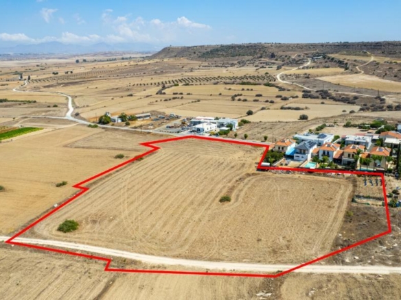 Residential field in Deneia, Nicosia – id R6886