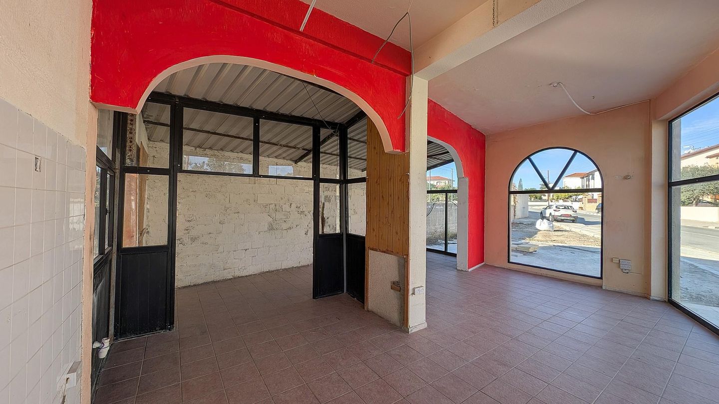 Building with two shops located in  Anafotida, Larnaca – id S1896