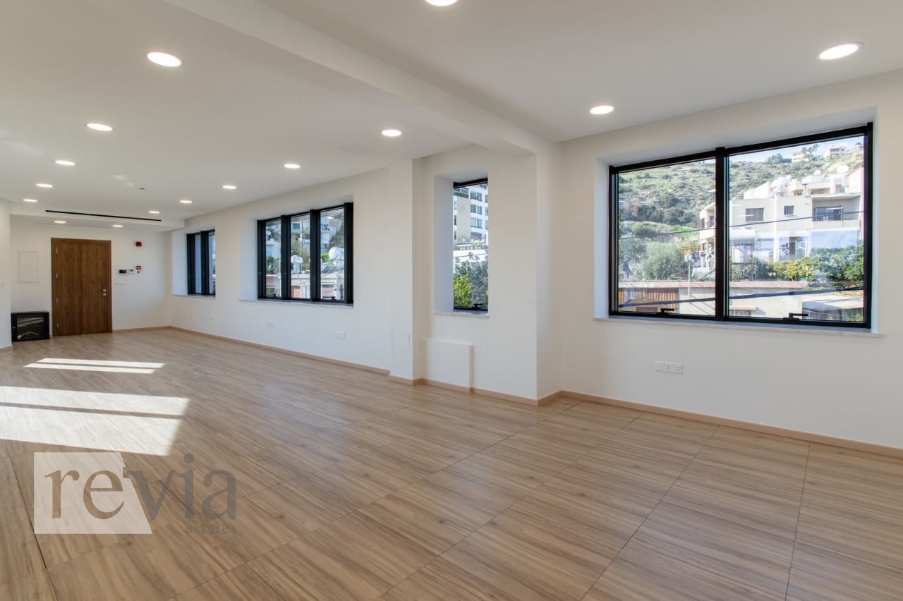 73e02b8431a54b68a4057e32f7482e38 1363463 – Commercial Office Building For rent, Germasogeia, 252 sq.m., €14.400
