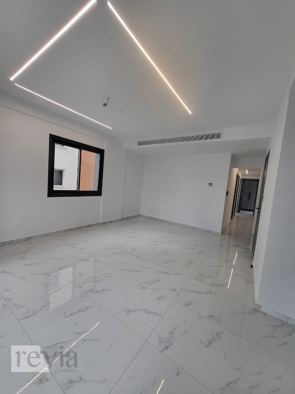 74ad36651a604deab4c356f473203461 1523011 – Apartment For sale, Limassol City, 96 sq.m., €375.000