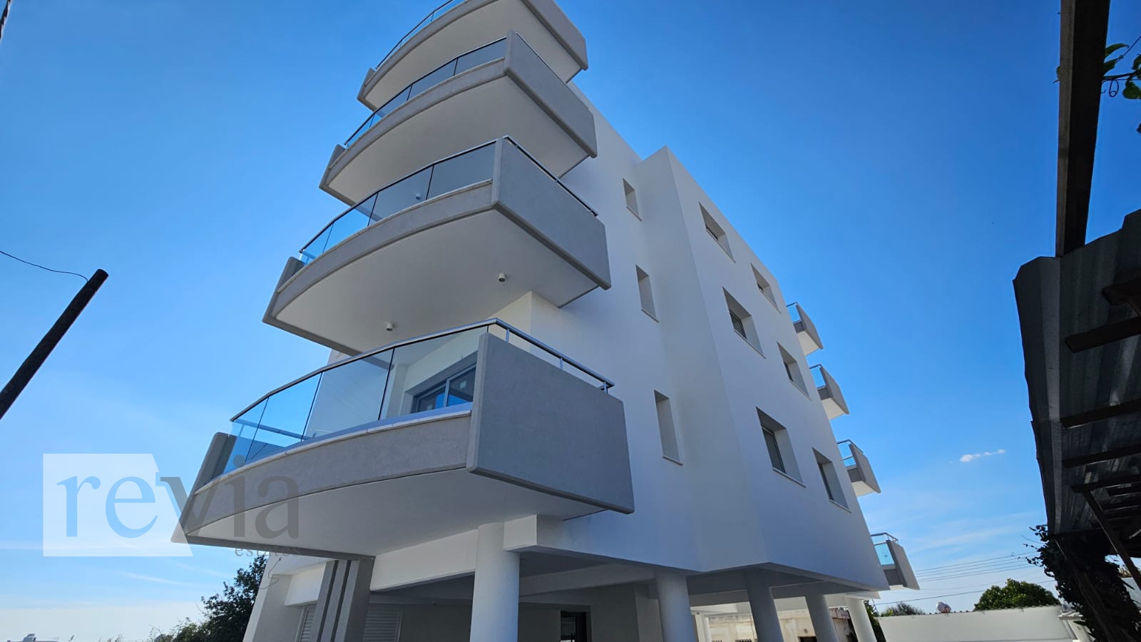 1376826 – Residential Building For rent, Kato Polemidia, 507 sq.m., €9.900