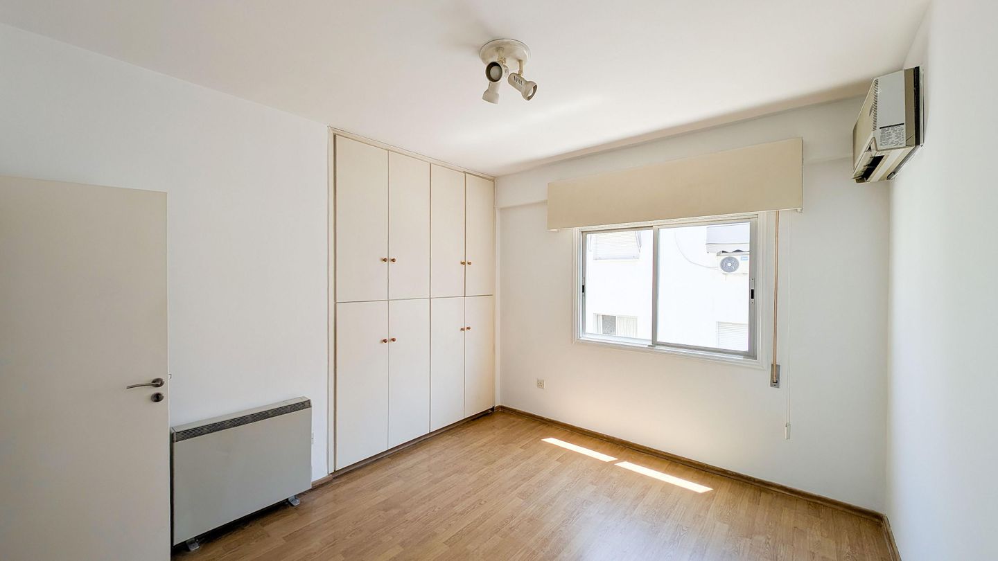 Three Bedroom Apartment in Agioi Omologites, Nicosia – id S31085